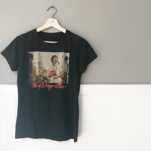 rolling stones Tops - Rolling Stones Rock Band Graphic Tee Shirt
